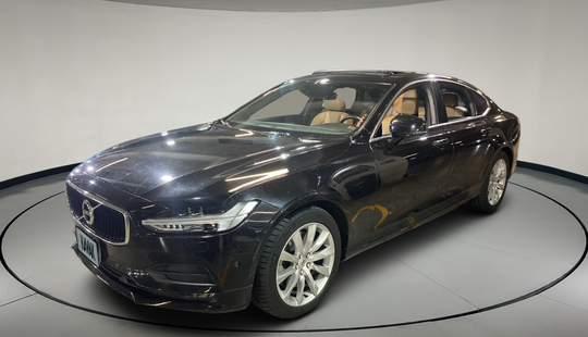 Volvo • S90