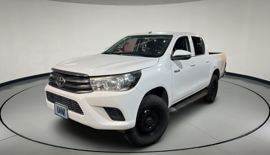 Toyota • Hilux