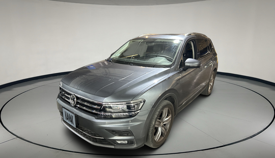 Volkswagen • Tiguan