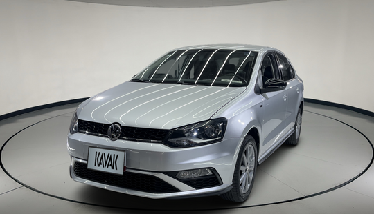 Volkswagen • Vento