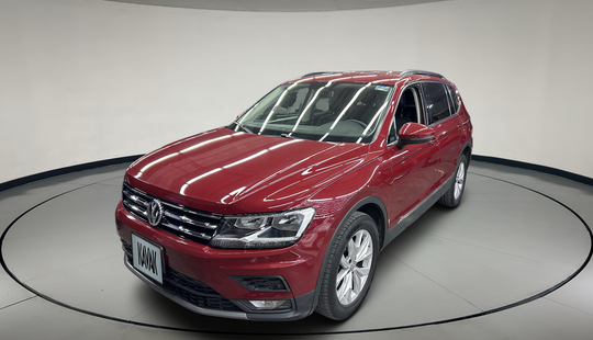 Volkswagen • Tiguan