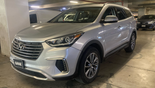 Hyundai • Santa Fe