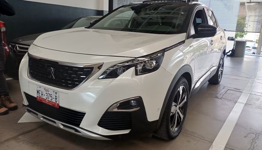 2019 • 39,146 km • Automático