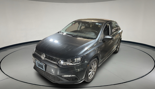 Volkswagen • Vento