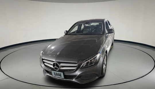 Mercedes Benz • Clase C