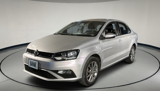 Volkswagen • Vento