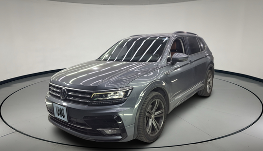 Volkswagen • Tiguan