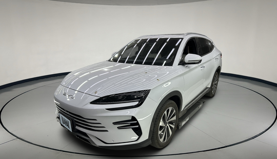 2025 • 12,300 km • Automático