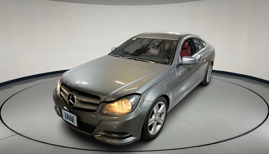Mercedes Benz • Clase C