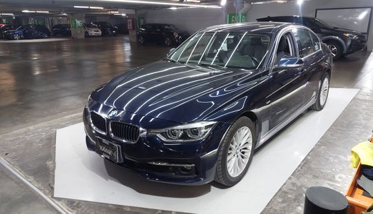 Bmw • Serie 3