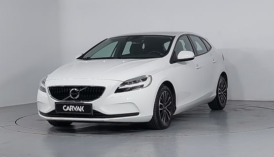 Volvo • V40