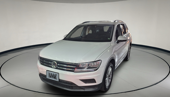 Volkswagen • Tiguan