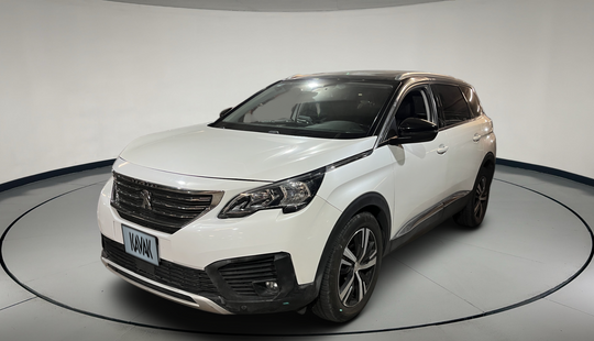 Peugeot • 5008