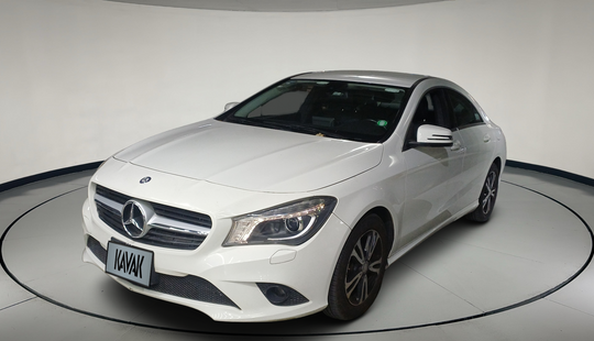 Mercedes Benz • Clase CLA
