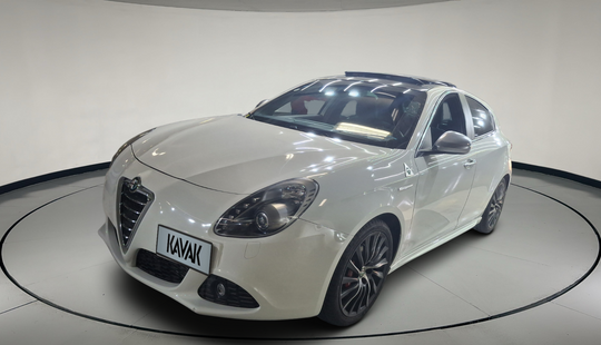 Alfa Romeo • Giulietta