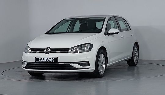 Volkswagen • Golf