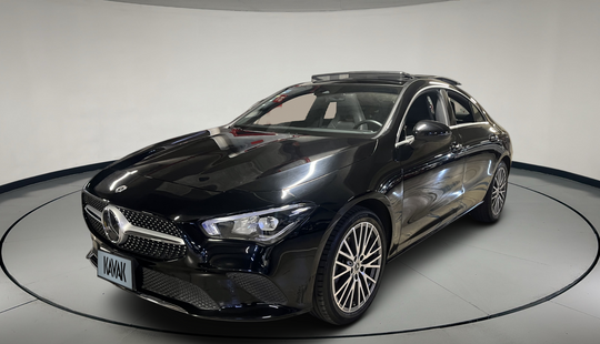 Mercedes Benz • Clase CLA