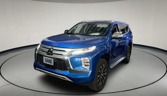 Mitsubishi • Montero