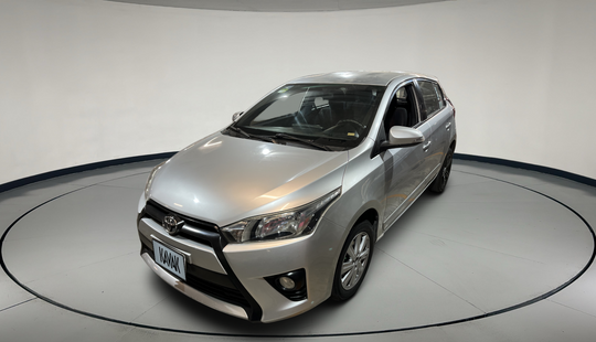 Toyota • Yaris