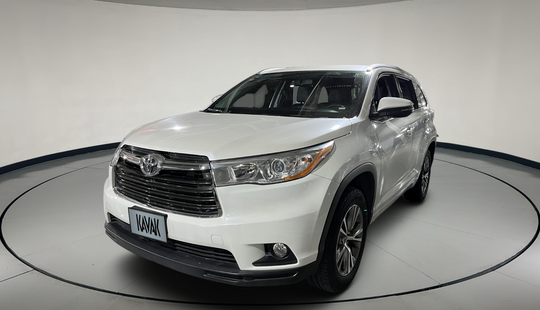 Toyota • Highlander