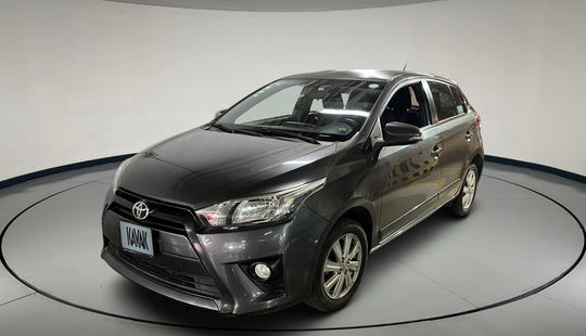 Toyota • Yaris