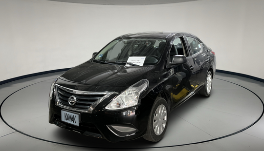 Nissan • Versa