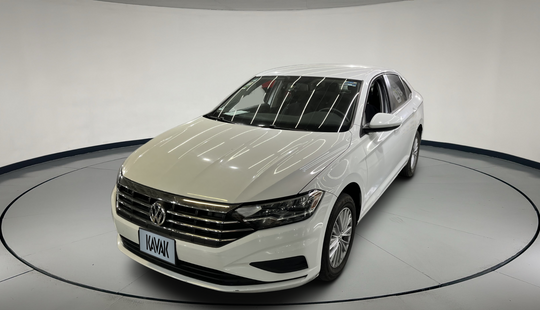 Volkswagen • Jetta