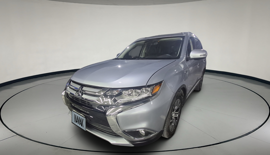 Mitsubishi • Outlander