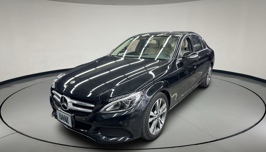 Mercedes Benz • Clase C
