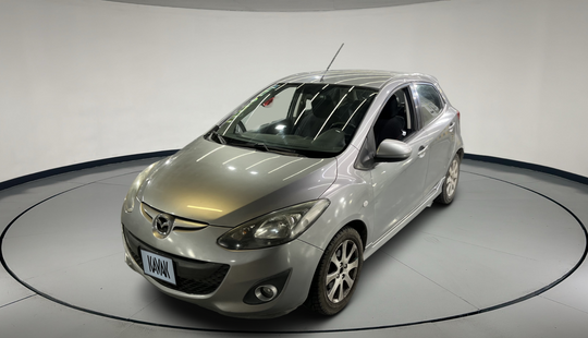 Mazda • Mazda 2