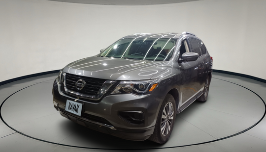 Nissan • Pathfinder