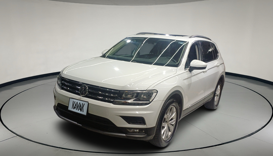 Volkswagen • Tiguan