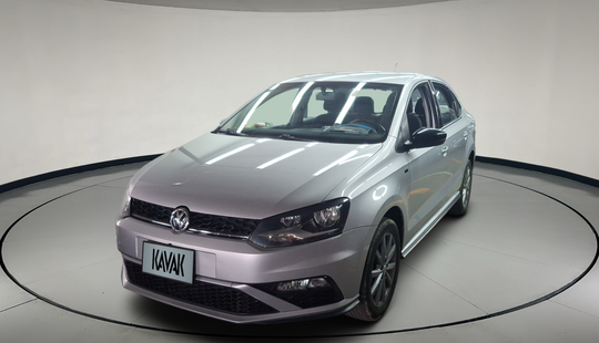 Volkswagen • Vento