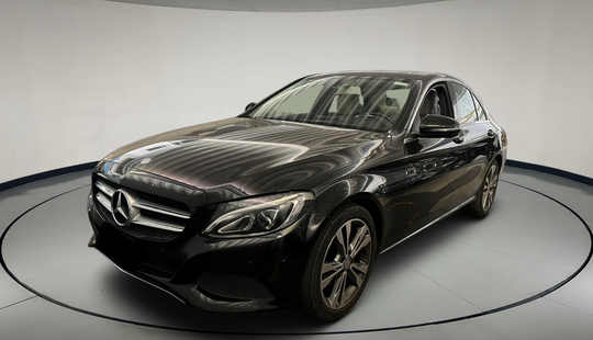 Mercedes Benz • Clase C
