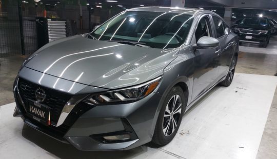 Nissan • Sentra