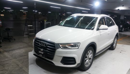 Audi • Q3