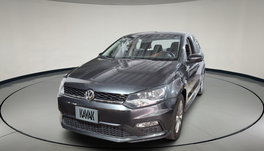 Volkswagen • Vento