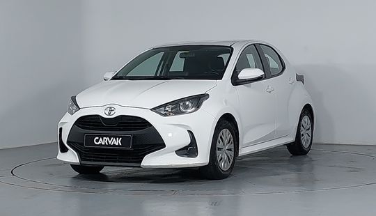 Toyota • Yaris
