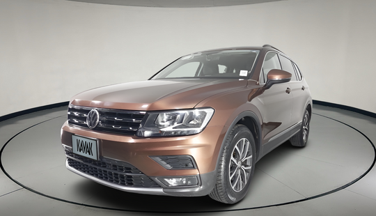 Volkswagen • Tiguan