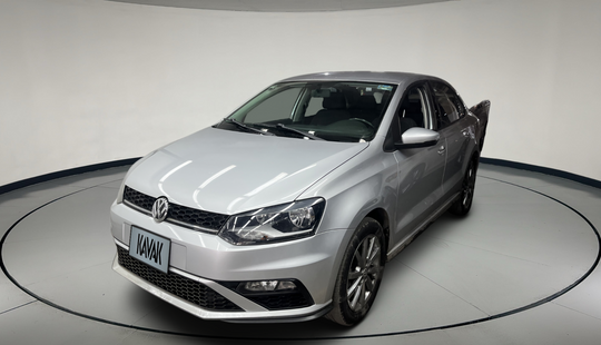 Volkswagen • Vento