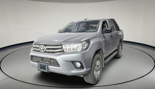 Toyota • Hilux