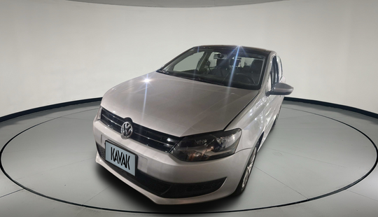 Volkswagen • Polo