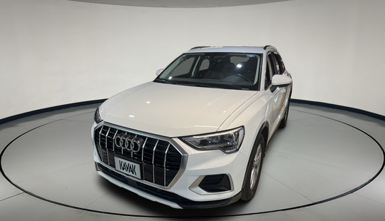 Audi • Q3