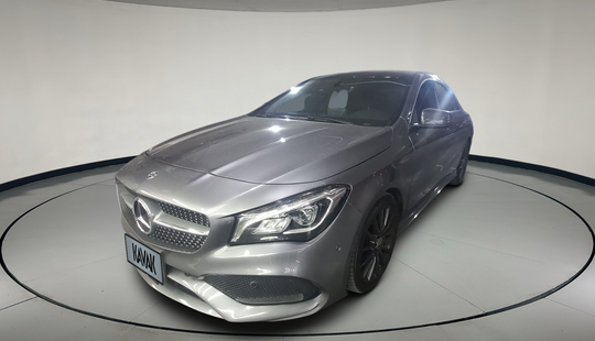 Mercedes Benz • Clase CLA