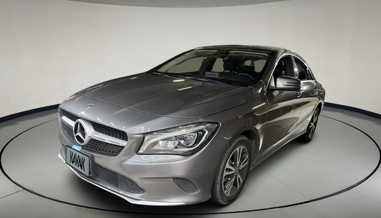 Mercedes Benz • Clase CLA