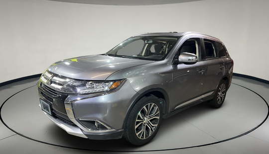 2017 • 120,497 km • Automático