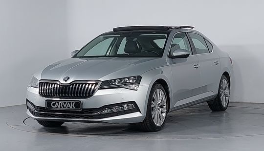 Skoda • Superb