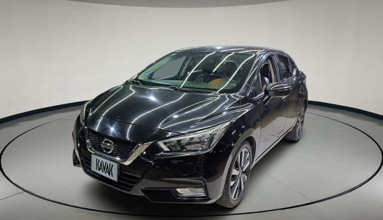Nissan • Versa