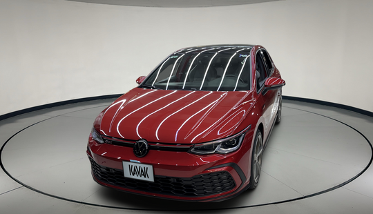Volkswagen • Golf