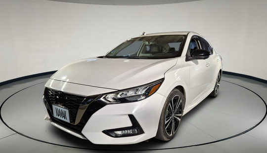 Nissan • Sentra